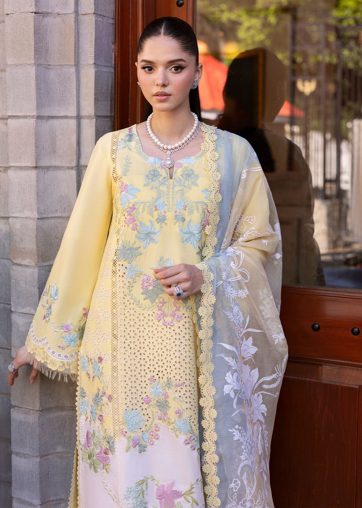 Saira Shakira