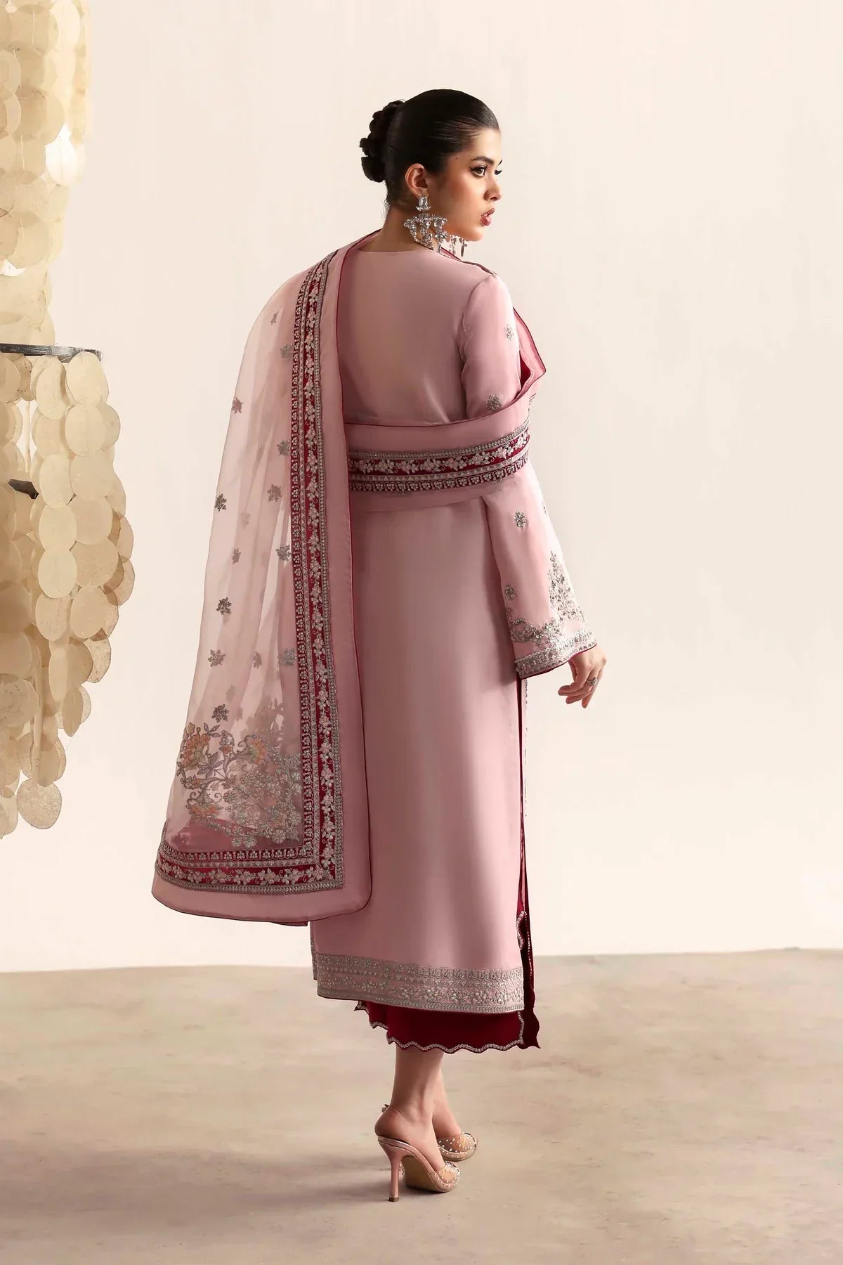 Akbar Aslam – Cascade Style