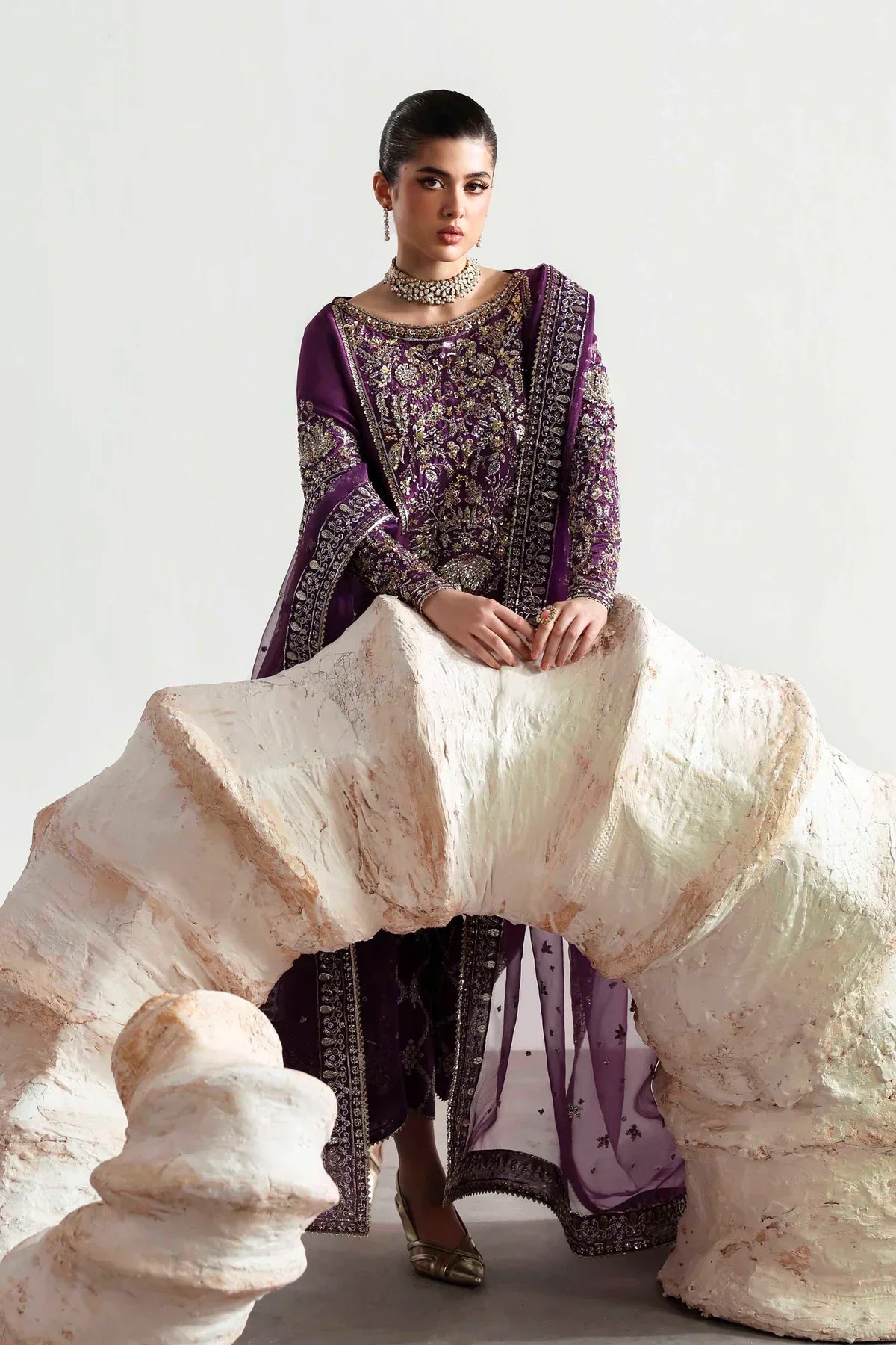 Akbar Aslam – Lapis Style