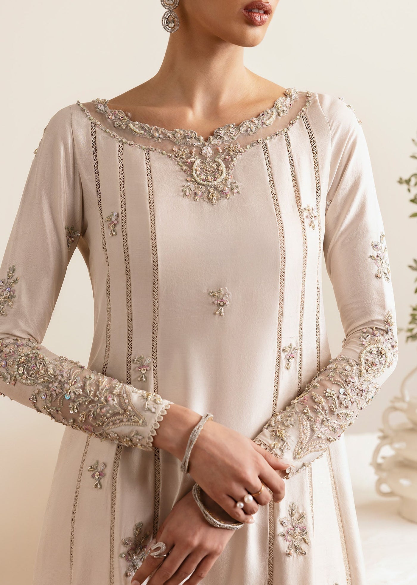 https://cdn.shopify.com/s/files/1/0412/1919/5034/files/2C5A5444_c285141d-9465-4705-9ca4-f12234113e8b.jpg?v=1757504698