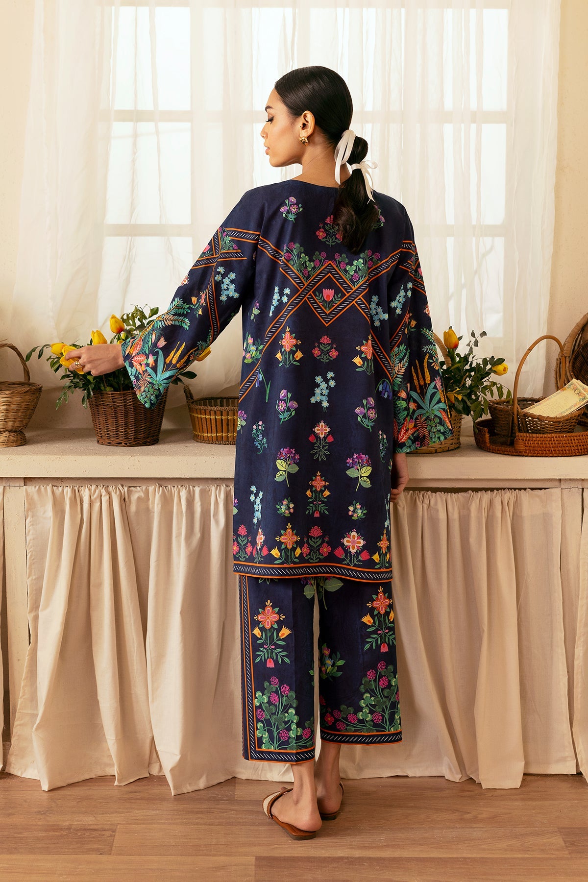 https://cdn.shopify.com/s/files/1/0704/5916/2937/files/2C5A6835.jpg?v=1752139910