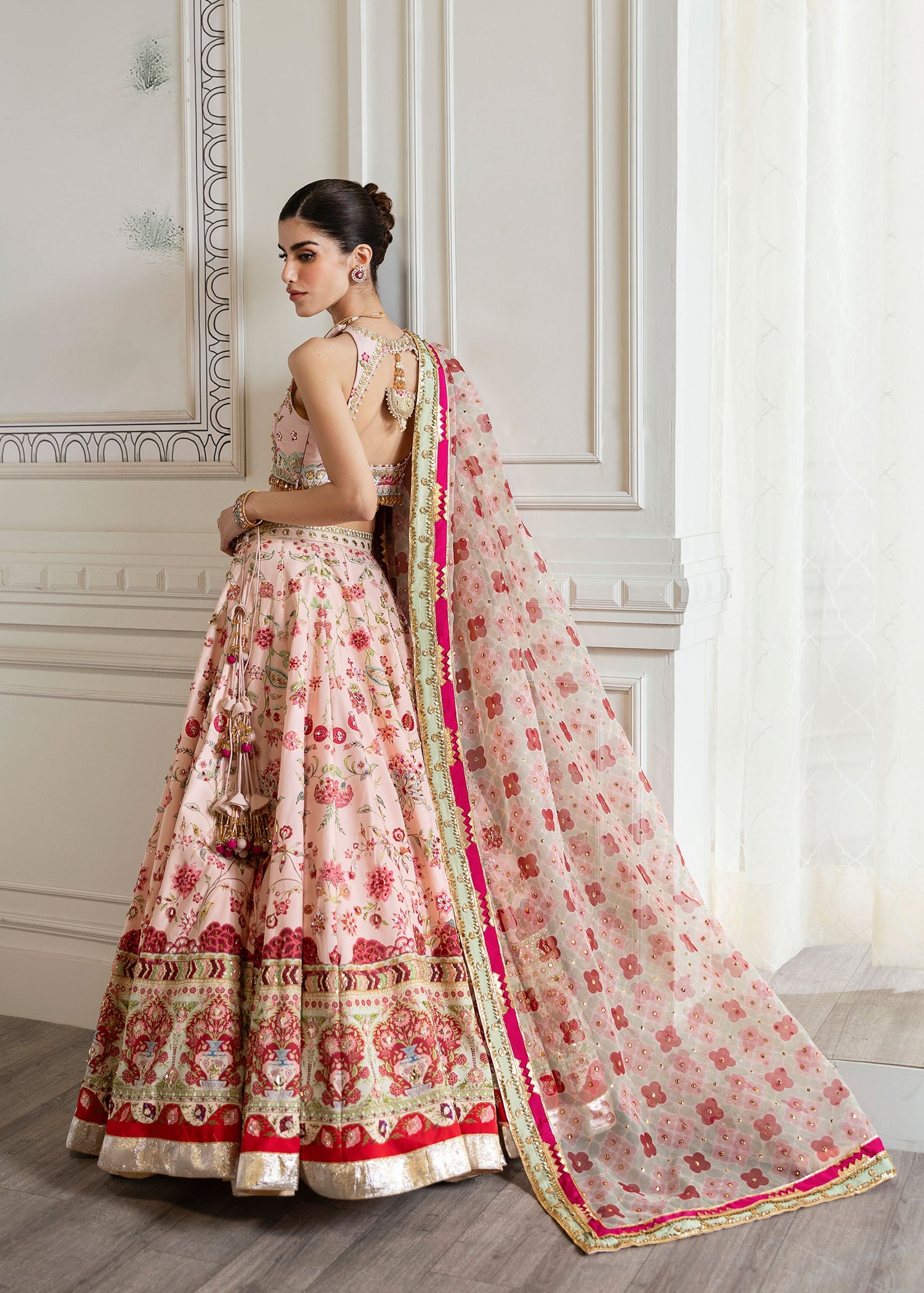 https://cdn.shopify.com/s/files/1/0634/9714/2487/files/2C5A7320_d5e84fc4-50d5-4252-976c-c6aeeb7965e6.jpg?v=1735715619