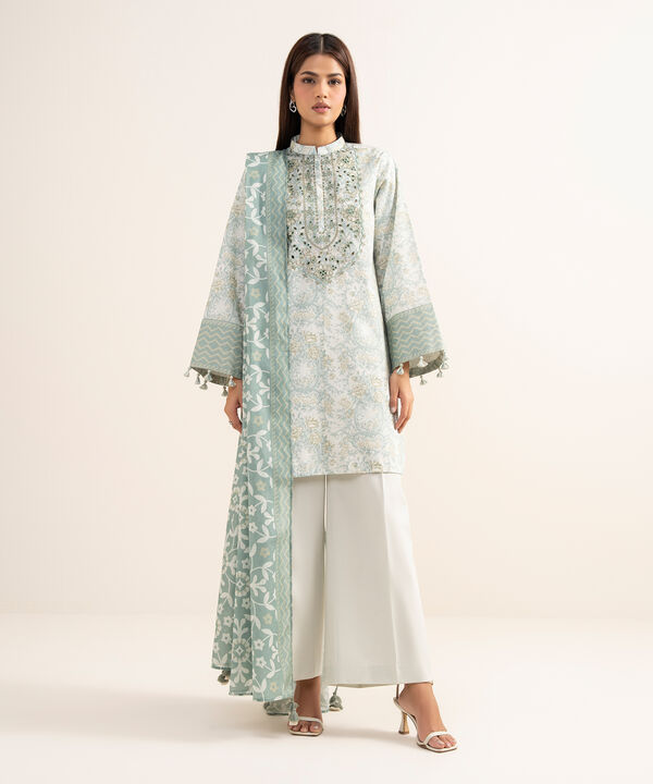 3 Piece - Embroidered Lawn Suit