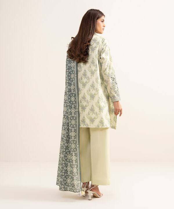 3 Piece - Embroidered Lawn Suit