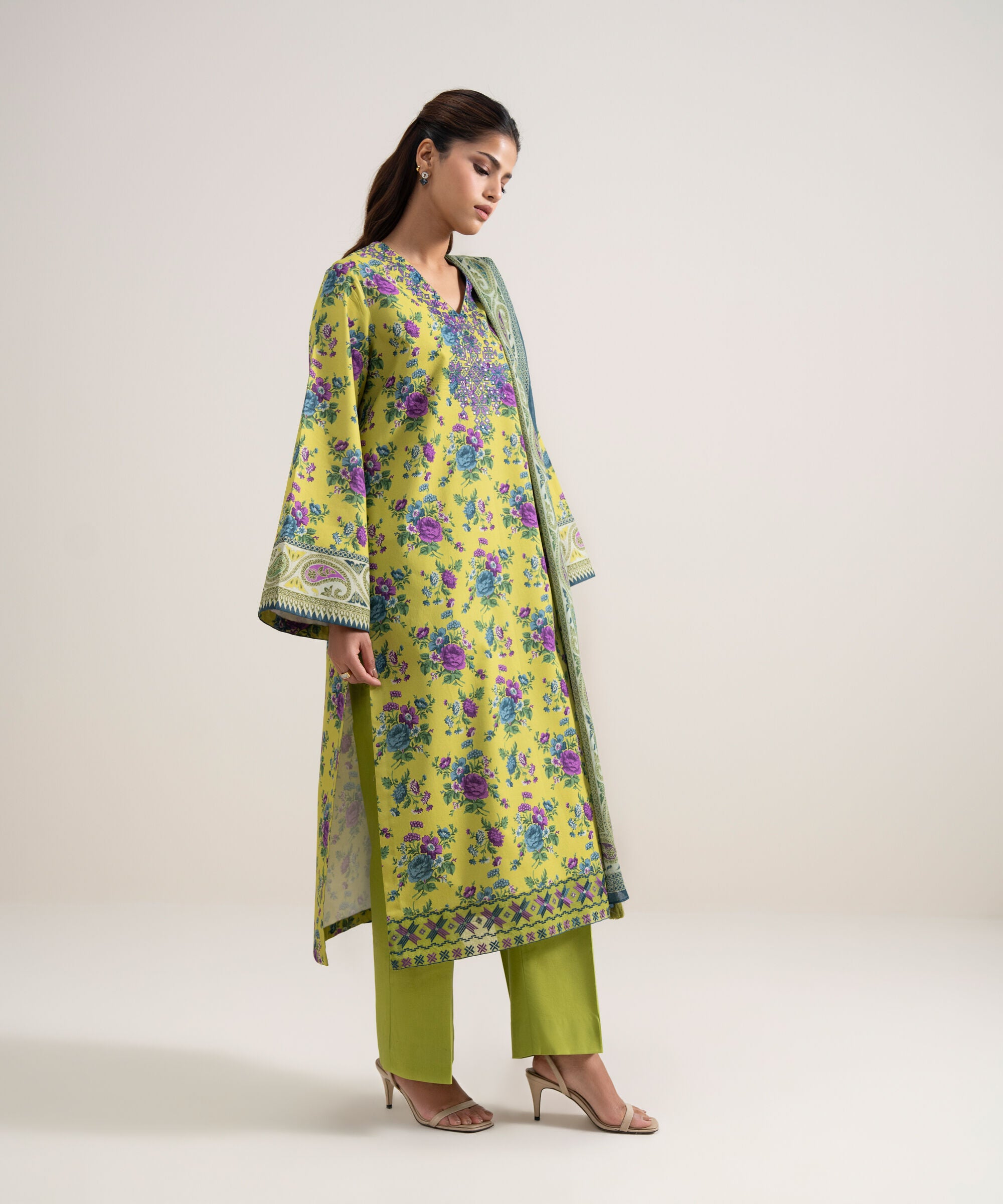 3 Piece - Embroidered Lawn Suit