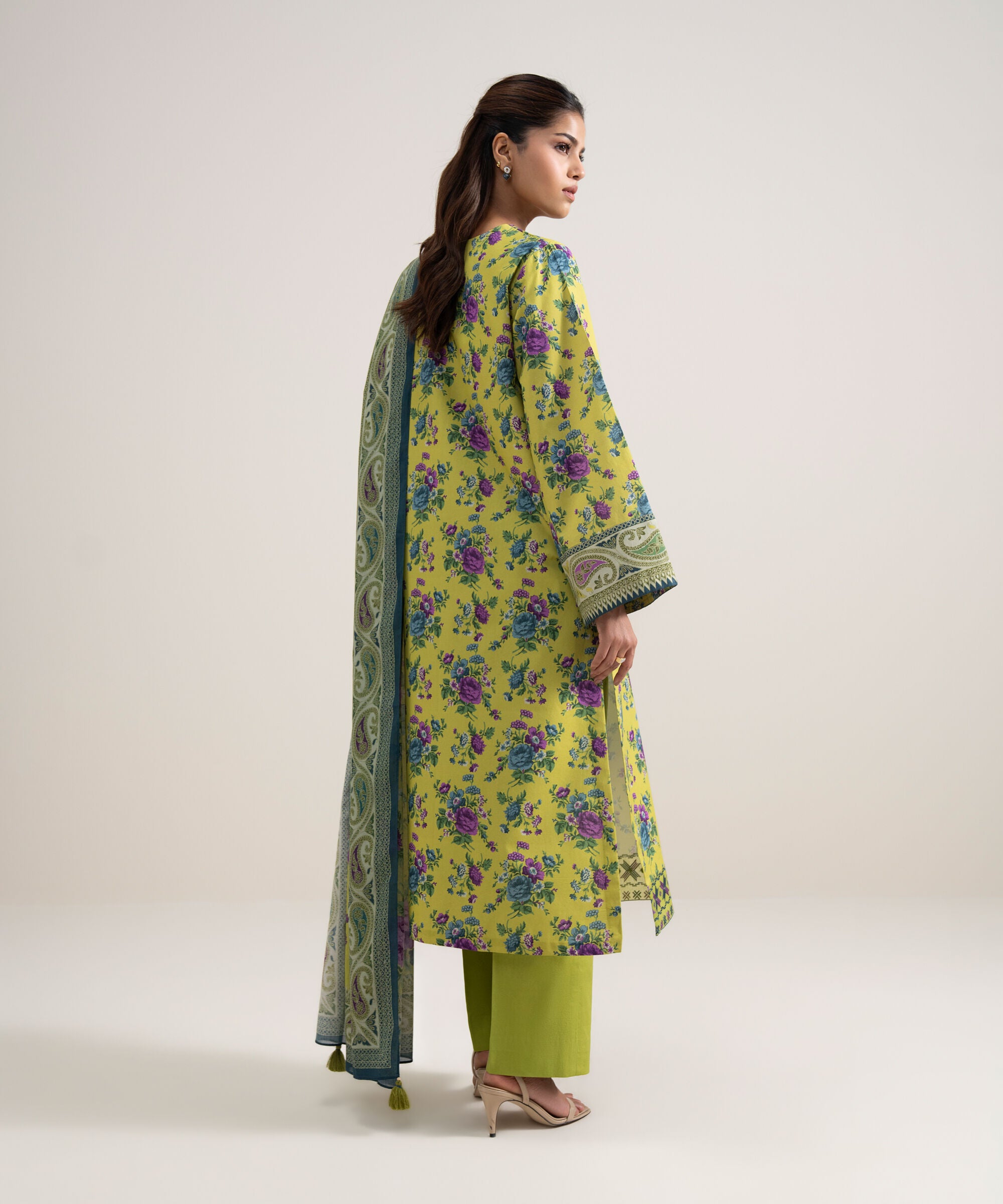 3 Piece - Embroidered Lawn Suit