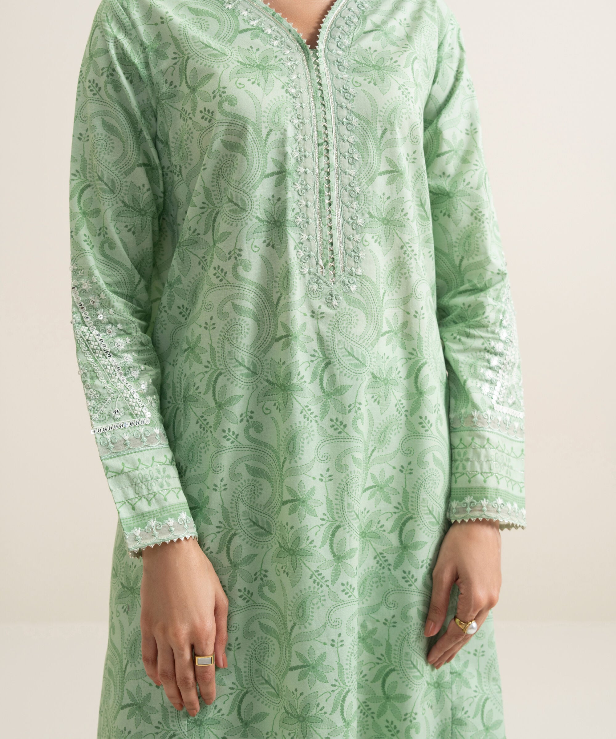 3 Piece - Embroidered Lawn Suit