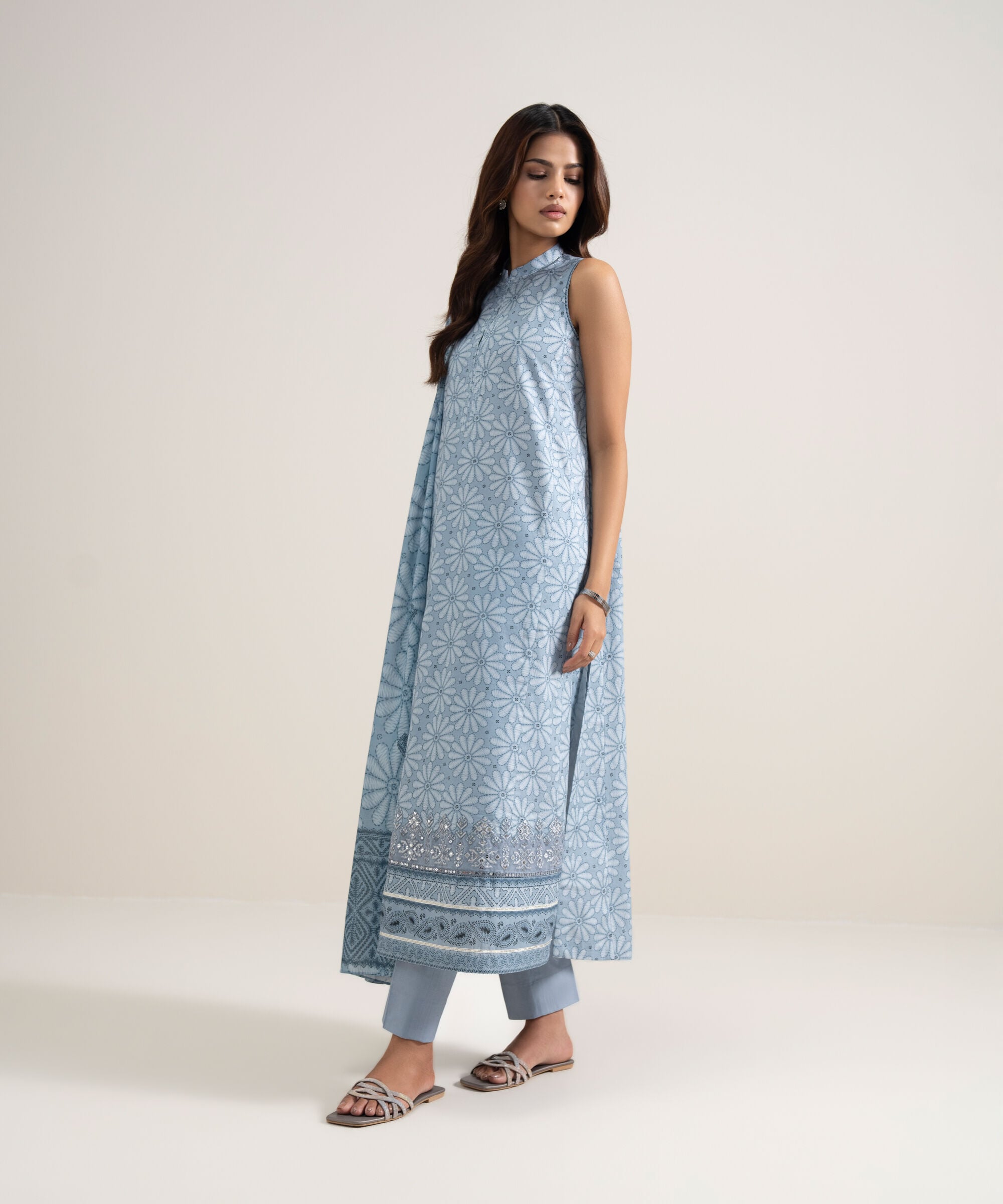 3 Piece - Embroidered Lawn Suit