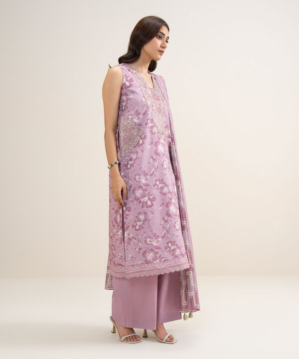 3 Piece - Embroidered Lawn Suit