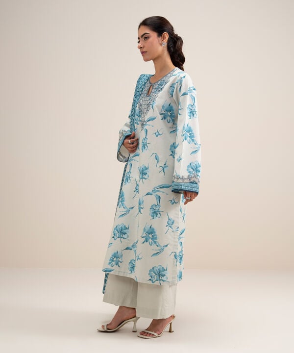 3 Piece - Embroidered Lawn Suit