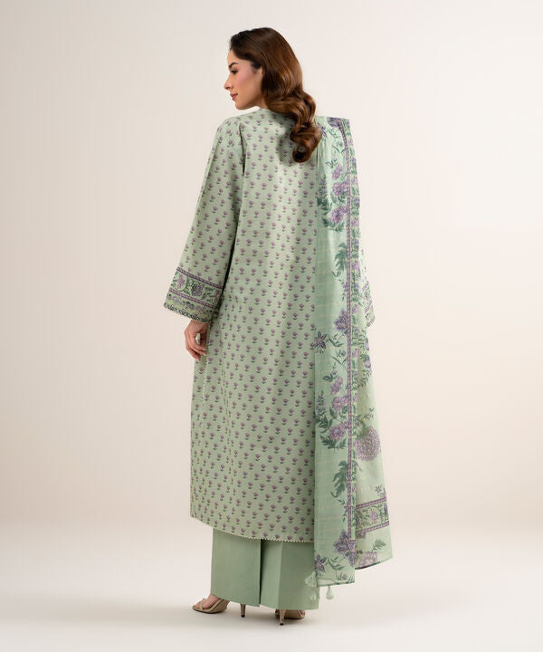 3 Piece - Embroidered Zari Lawn Suit