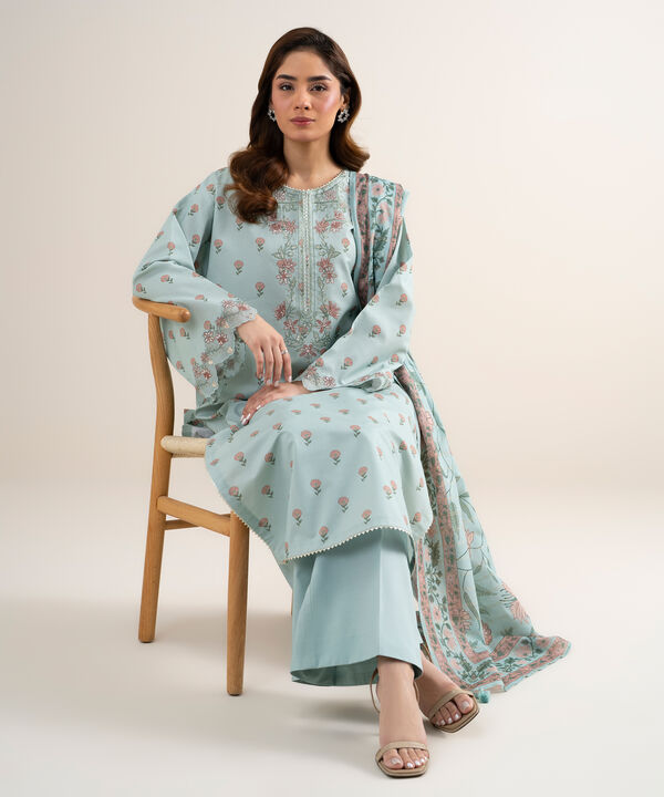 3 Piece - Embroidered Zari Lawn Suit