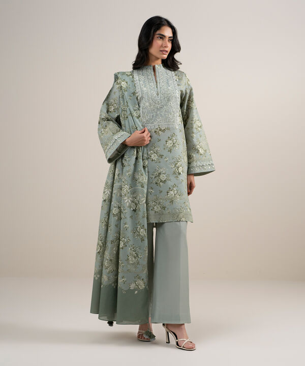 3 Piece - Embroidered Lawn Suit