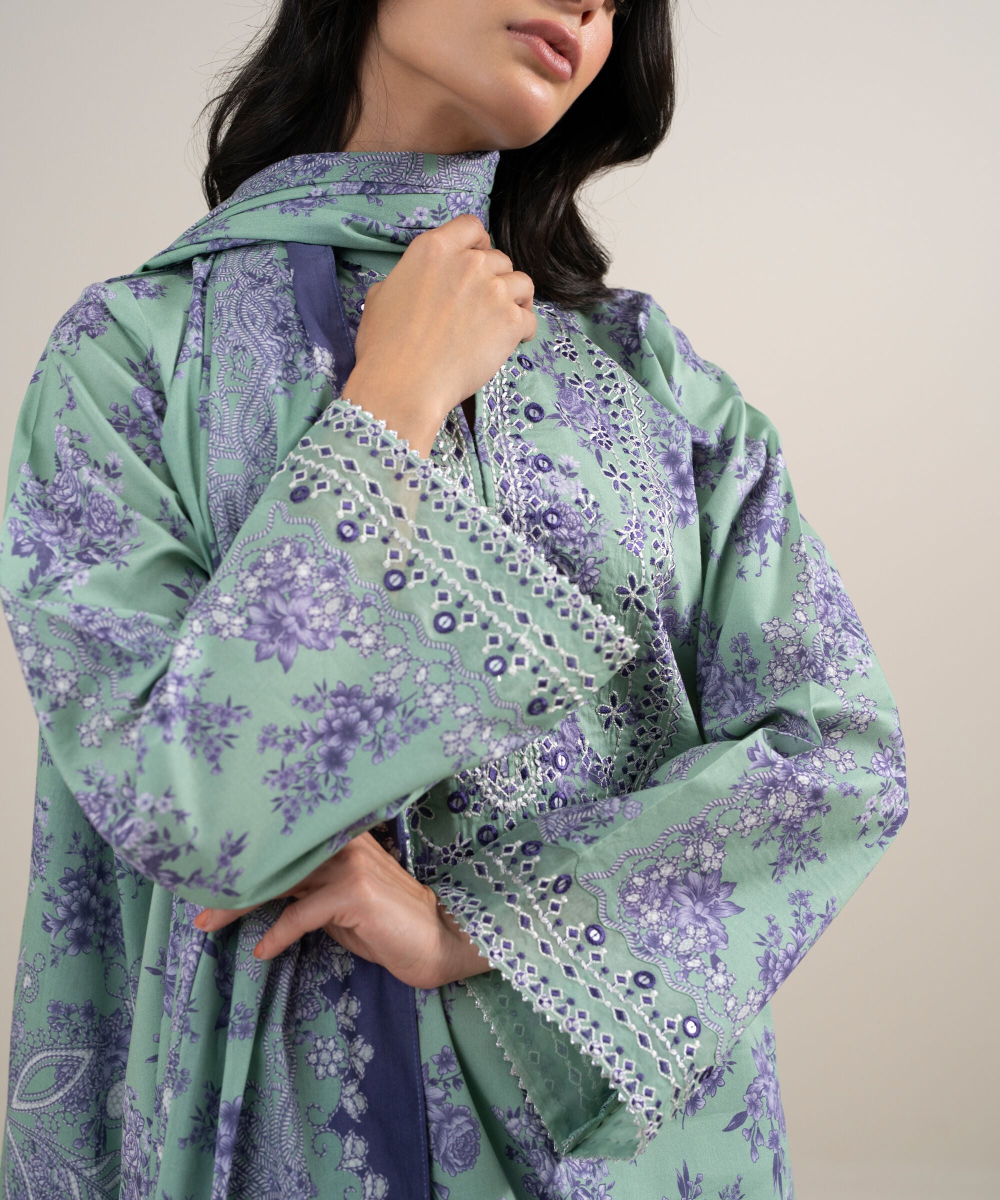 3 Piece - Embroidered Lawn Suit