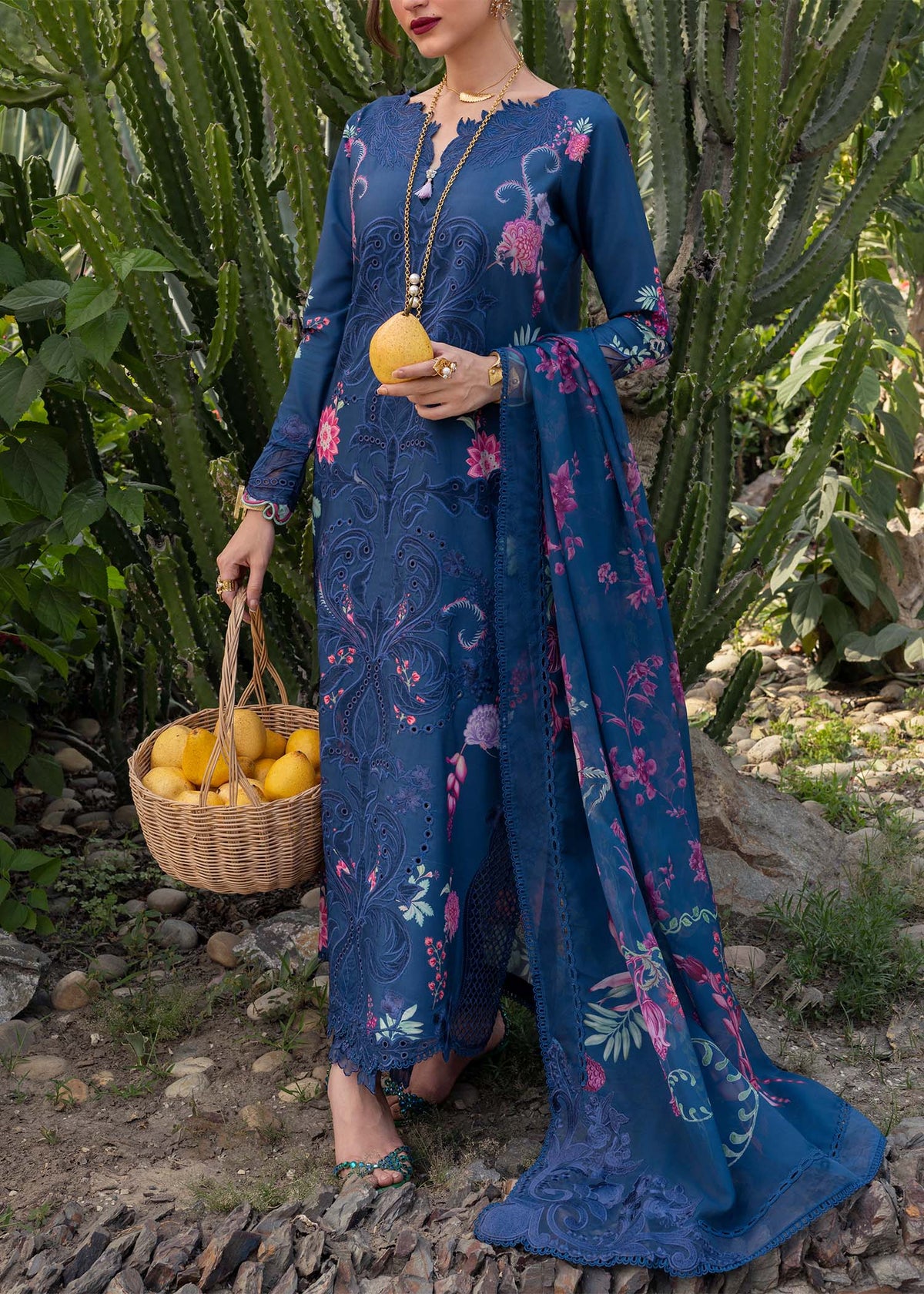 Saira Shakira