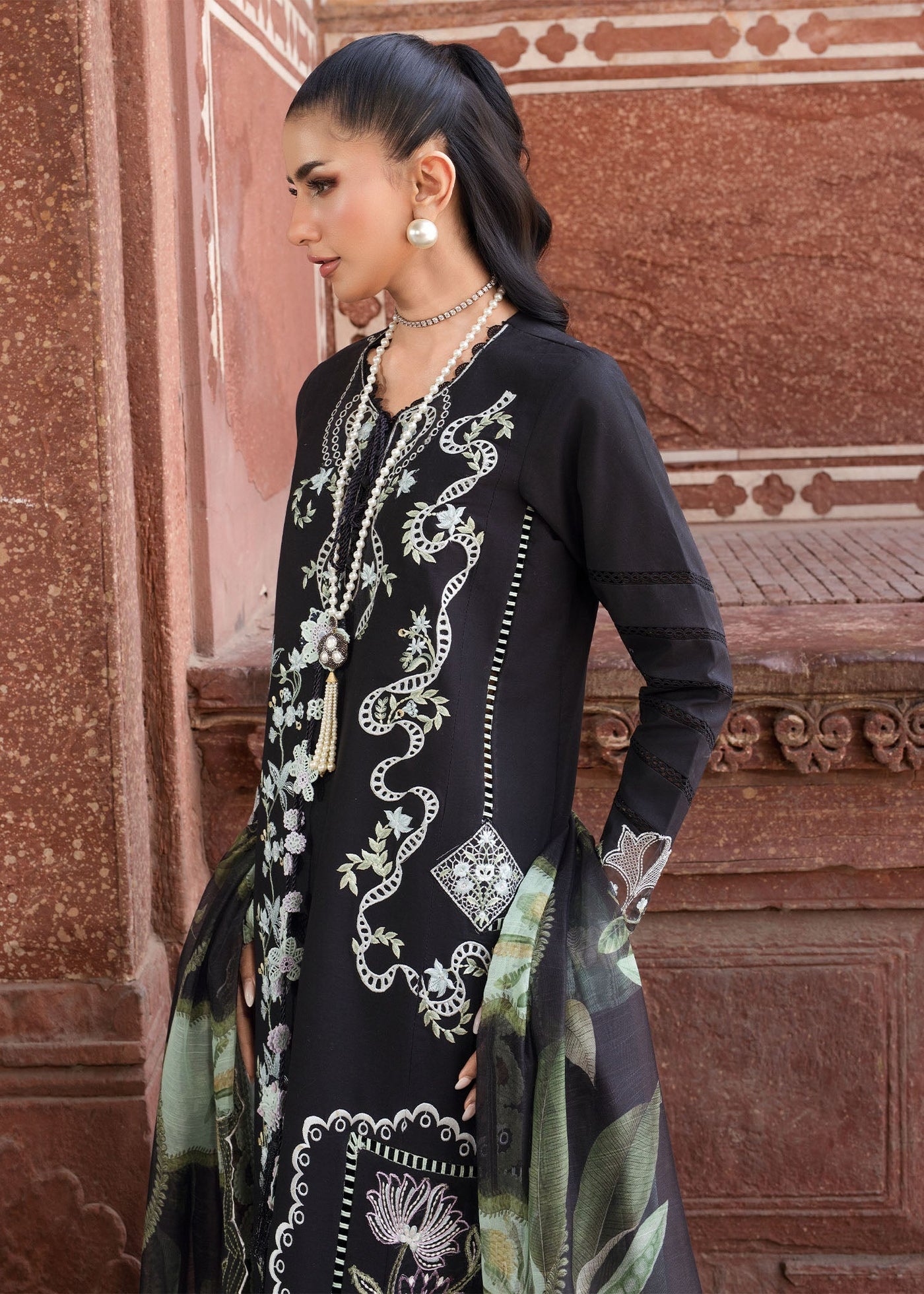 3 Piece Embroidered Jacquard Lawn Suit