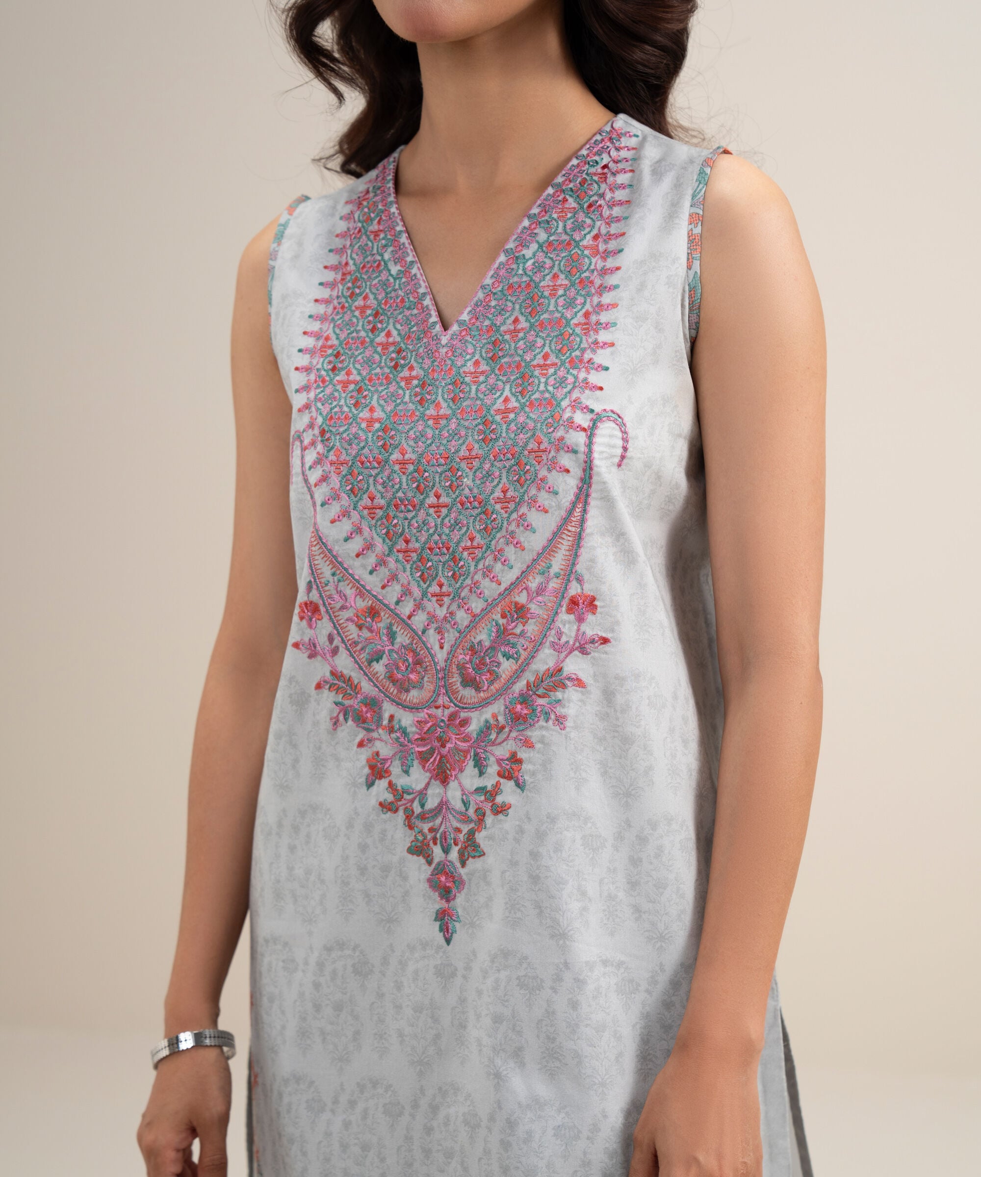 3 Piece - Embroidered Lawn Suit