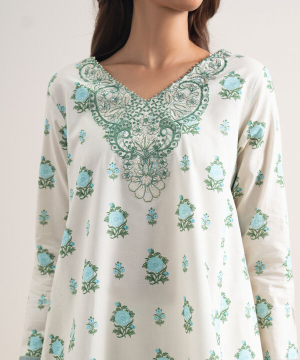 2 Piece - Embroidered Lawn Suit