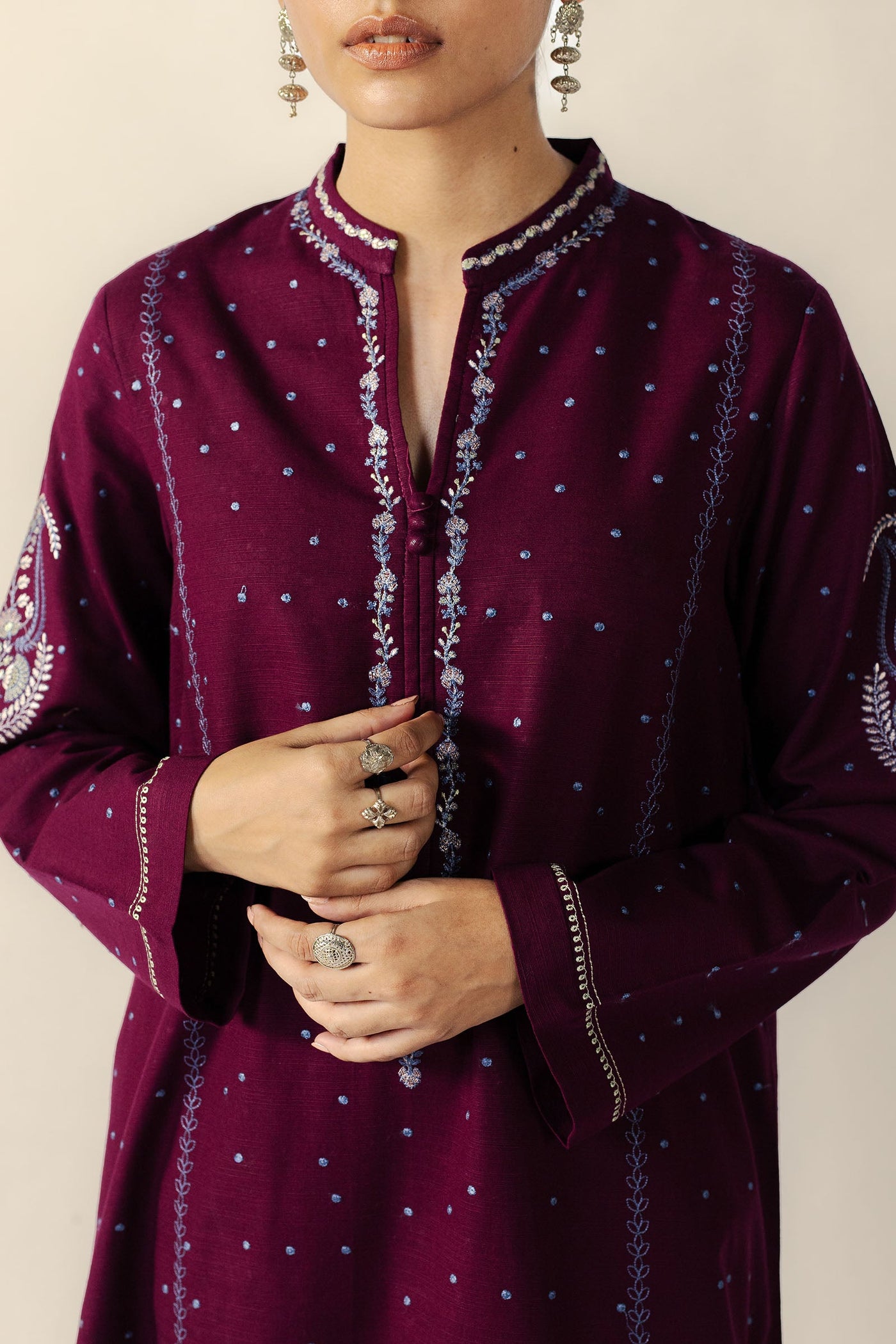 https://cdn.shopify.com/s/files/1/0340/8376/6405/files/2_70fe6eb0-ad8e-44b3-8434-01525a6b686f.jpg?v=1761652195