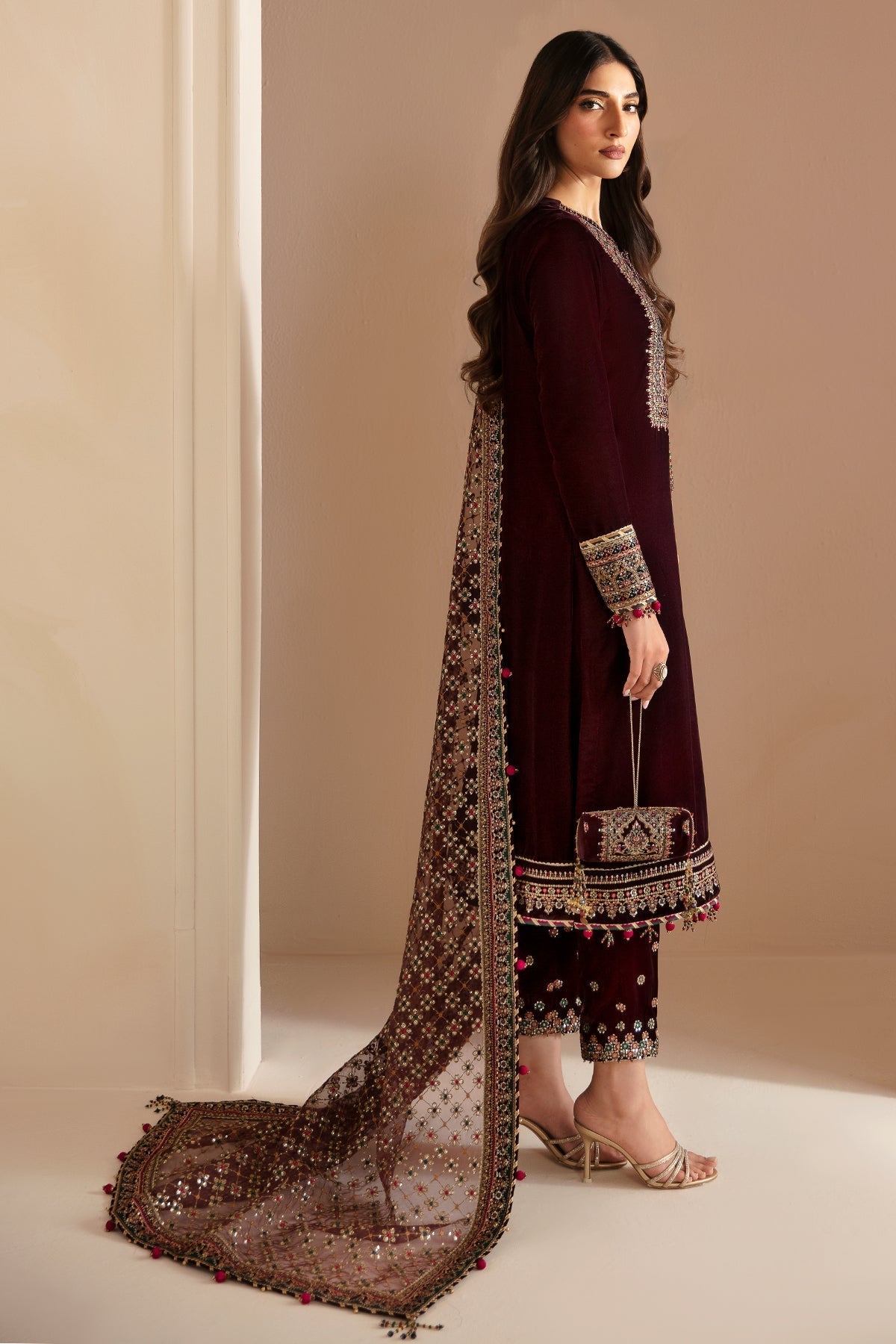 Mairaz Embroidered Velvet Suit — VF-2022