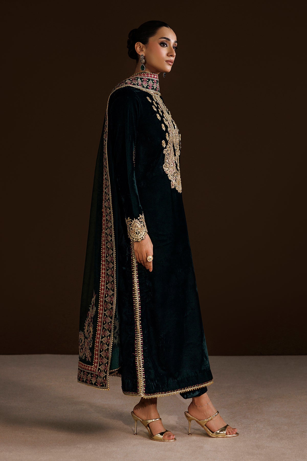 EMBROIDERED VELVET PR-1407