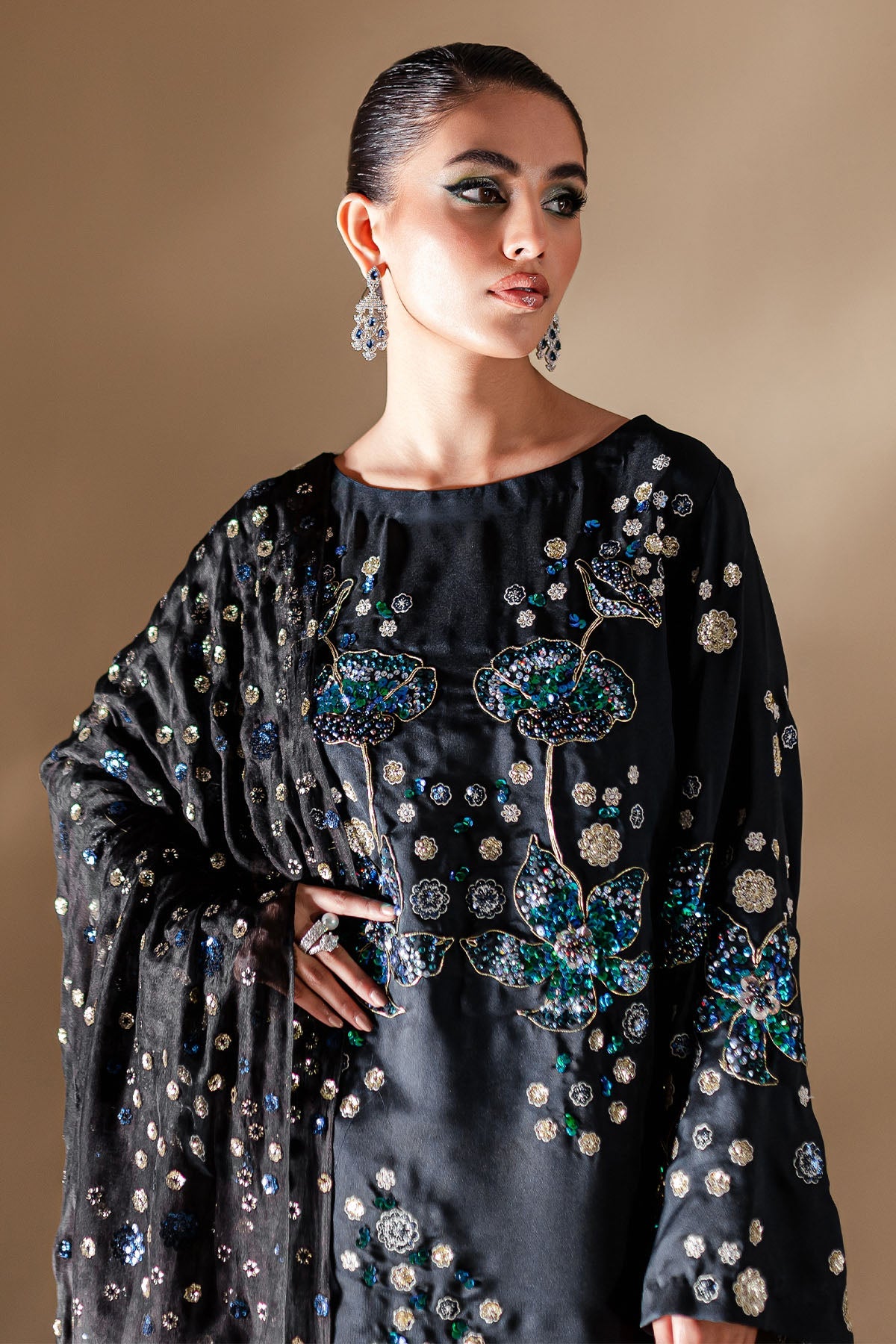 https://cdn.shopify.com/s/files/1/0551/9487/8152/files/2_b7d08be4-fa39-4229-9916-958f0f01d031.jpg?v=1702318253