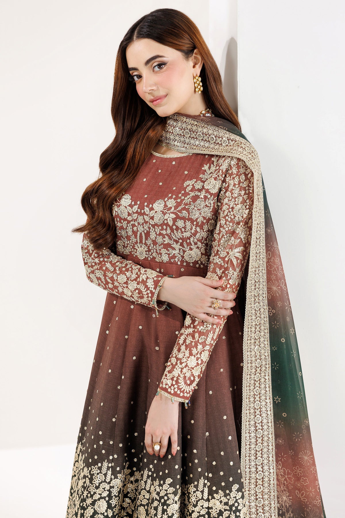 Farasha – Rustic Glow Style