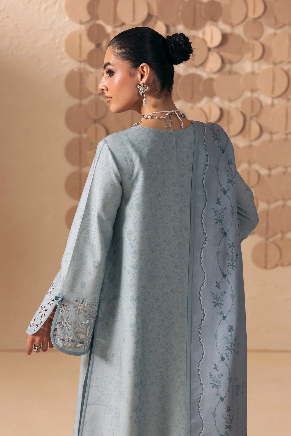QPW-04 (A) Oriana