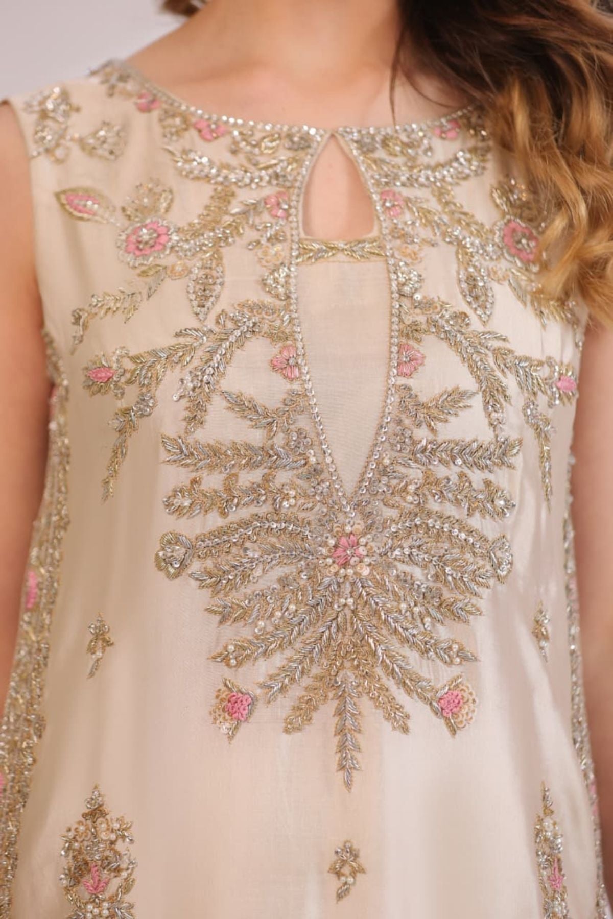 Ivory Bloom Style — Mairaz Ivory Embroidered Set