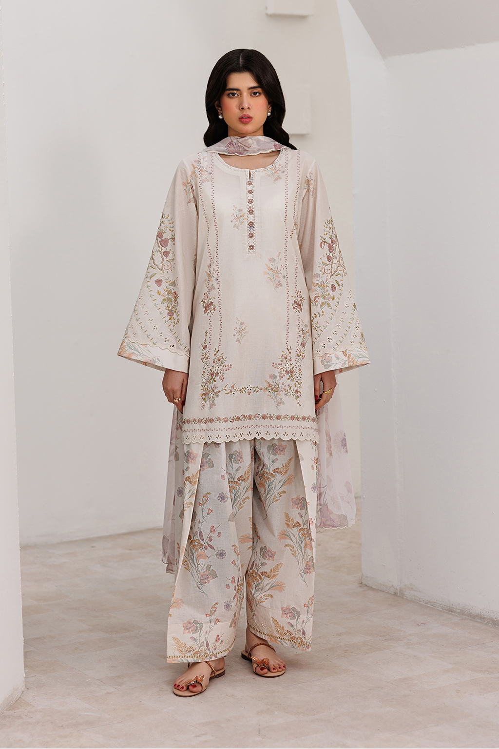 UE-631 Printed Lawn