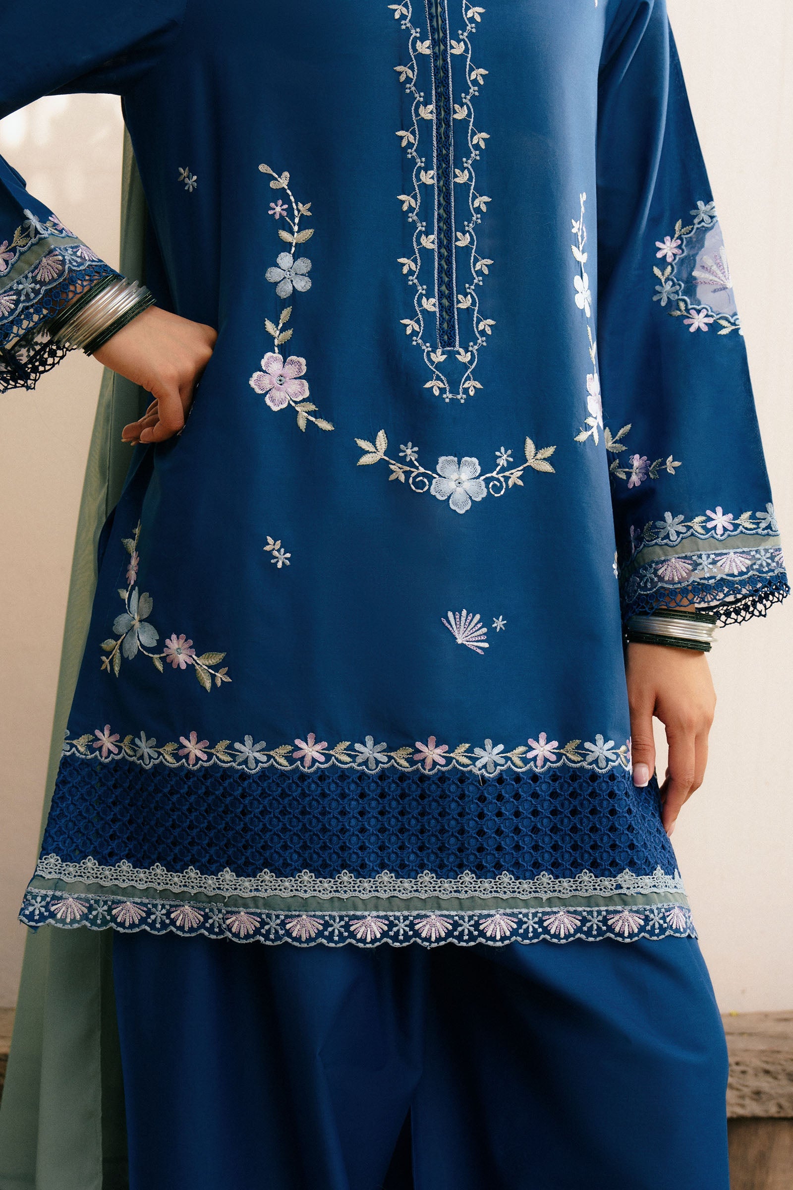 https://cdn.shopify.com/s/files/1/0340/8376/6405/files/2_bc5f62b6-a8a6-4ab6-aaf2-6161c96e534f.jpg?v=1747398111