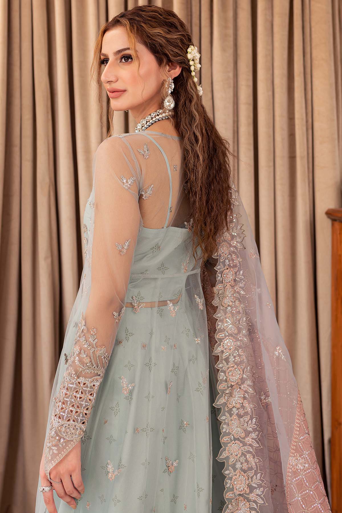 Farasha – Camilla Style