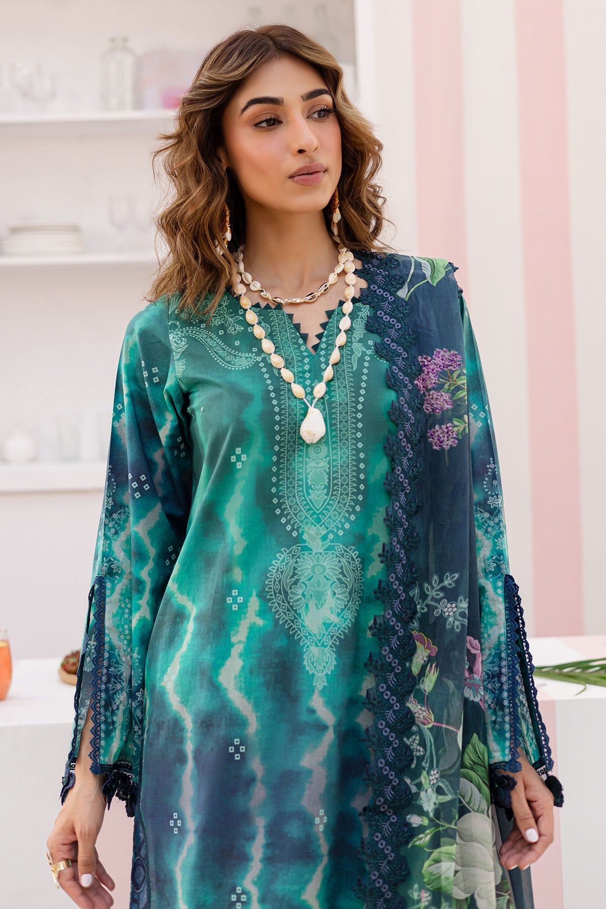 https://cdn.shopify.com/s/files/1/0551/9487/8152/files/2_100acb12-e0a3-47bf-931a-4b74fc415fb8.jpg?v=1751313303