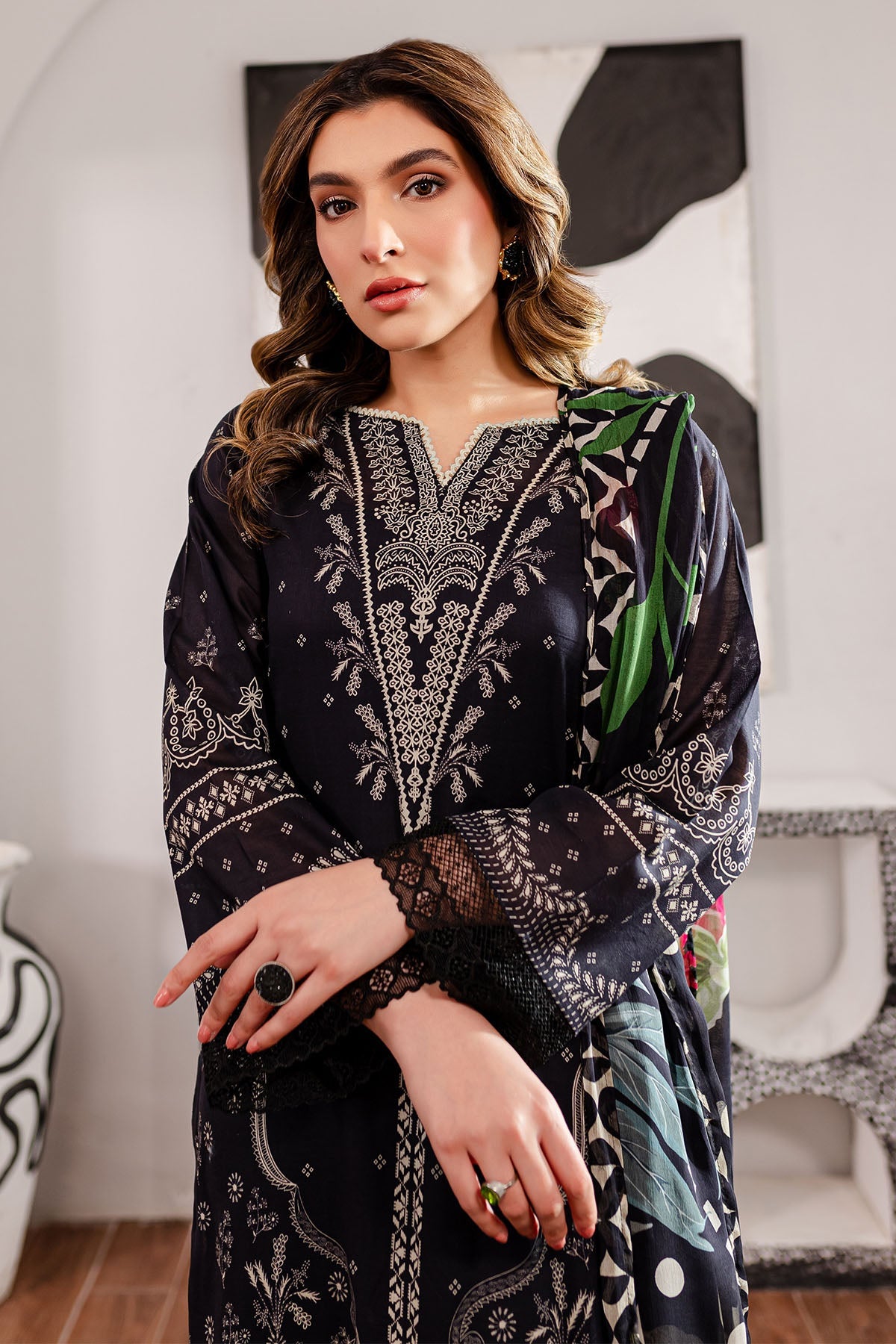 https://cdn.shopify.com/s/files/1/0551/9487/8152/files/2_89490a70-c8f2-4deb-a69f-eca7ee0a6a56.jpg?v=1713427809