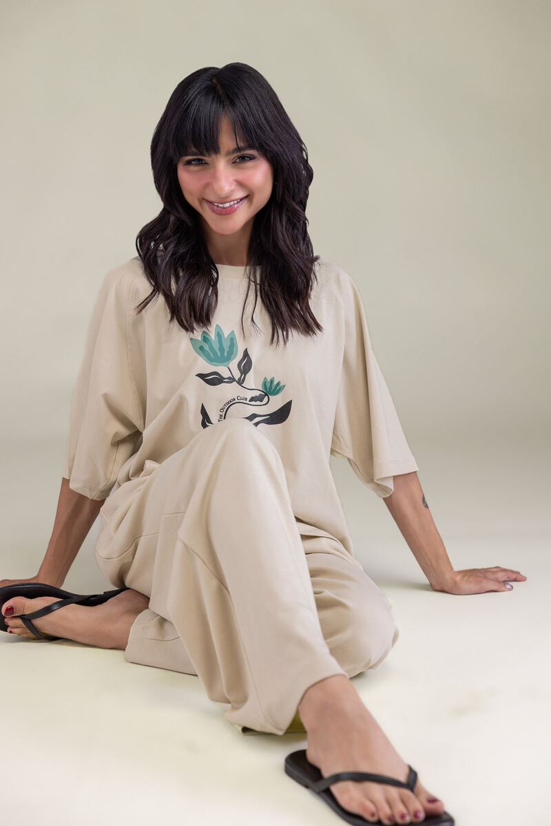 Short Floral T-Shirt