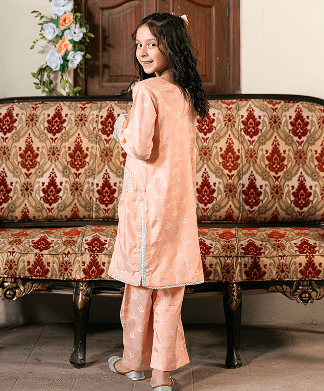 Kanwal Stitched (2-Piece)