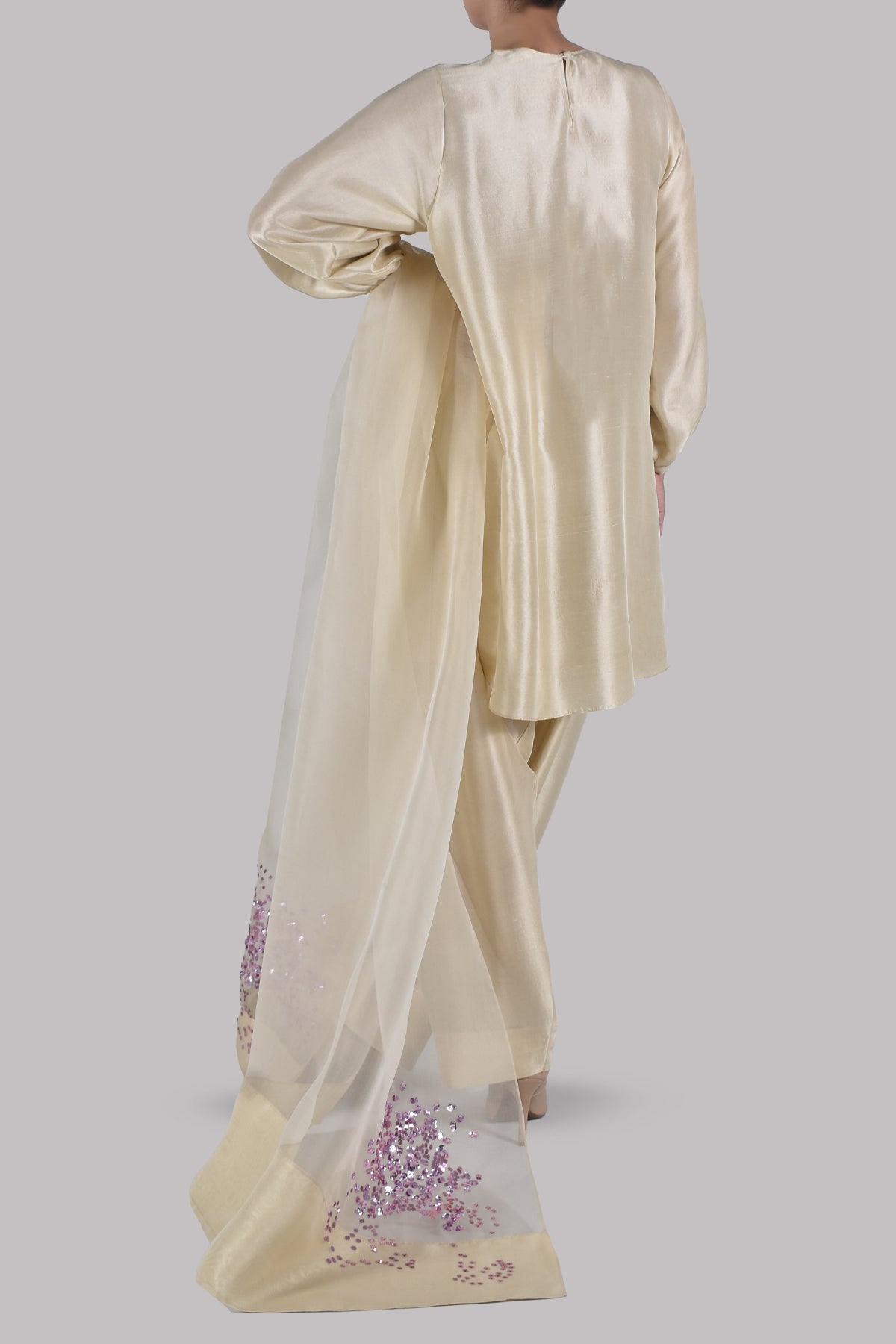 Lamb’s Wool Embellished Raw Silk Set