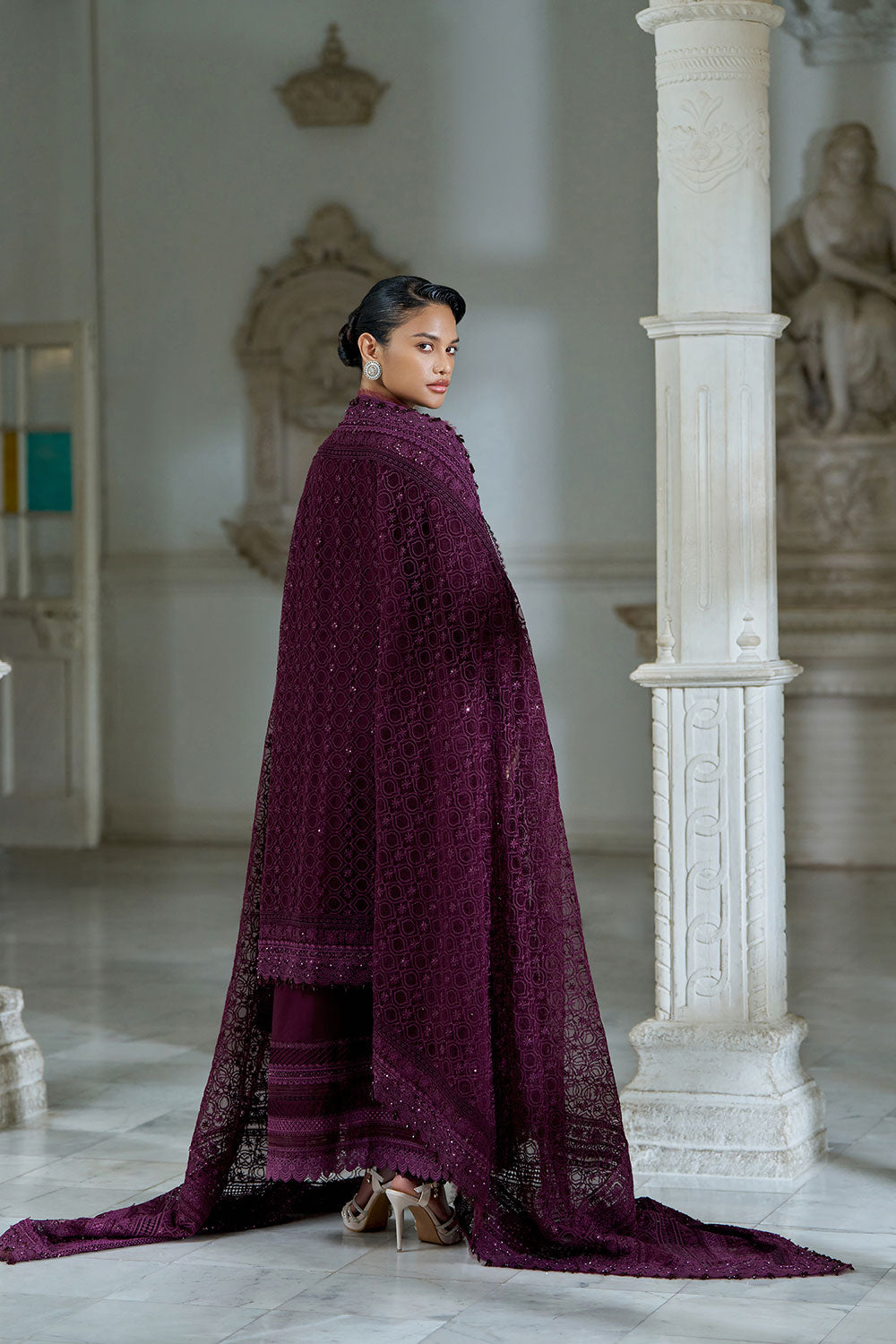 Sobia Nazir – LEE26-3B Style