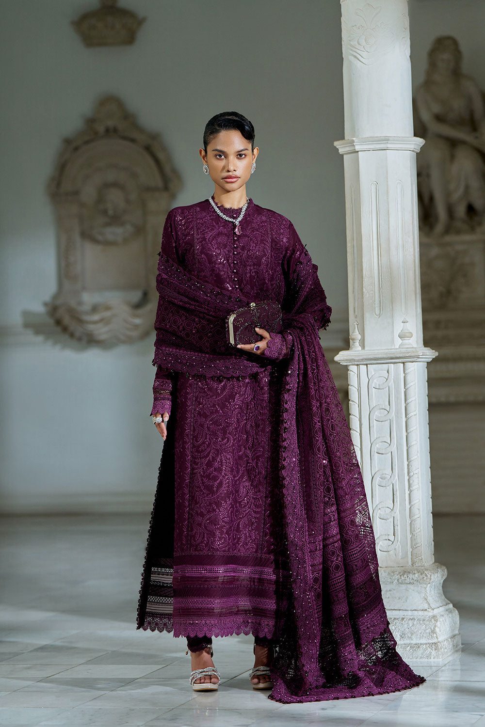 Sobia Nazir – LEE26-3B Style