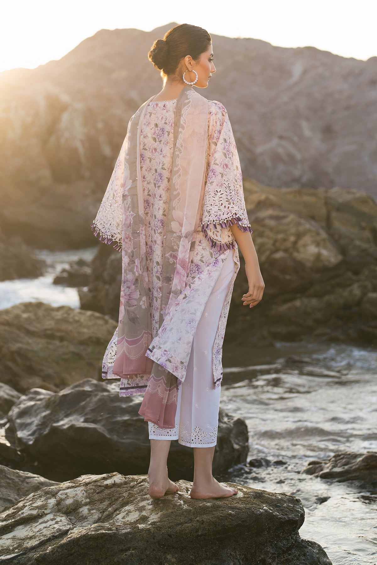 EMBROIDERED PRINTED LAWN UF-4133