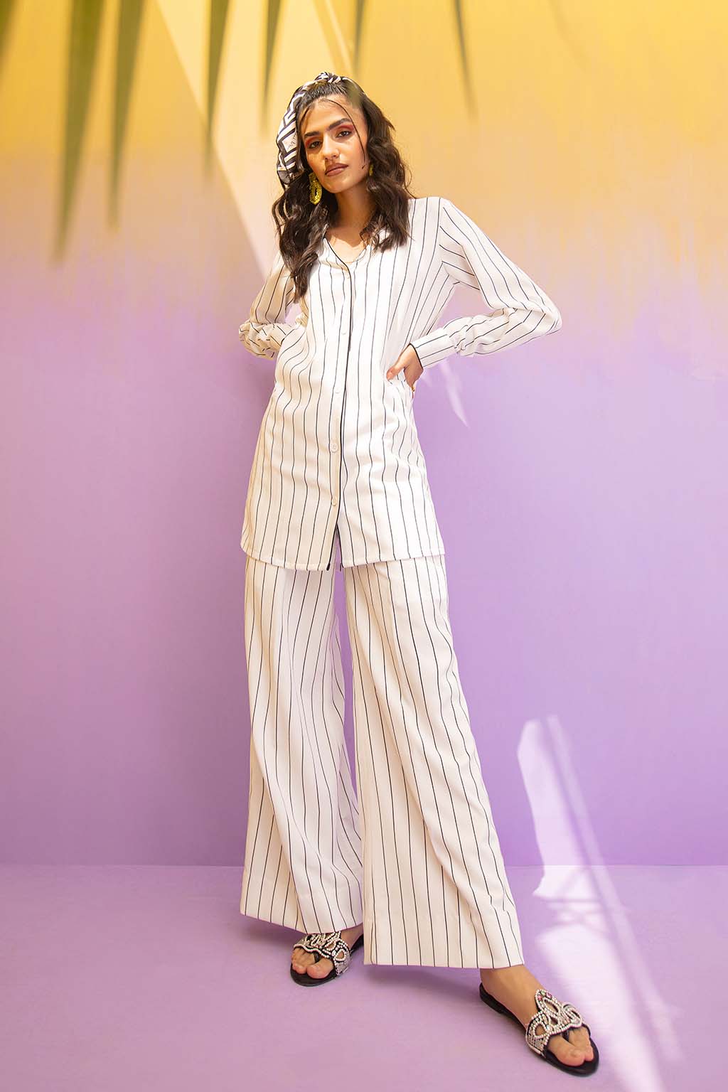 https://cdn.shopify.com/s/files/1/0019/7217/4947/files/31_f45c4e52-76fa-426f-bf08-bb42d0c65758.jpg?v=1764581545
