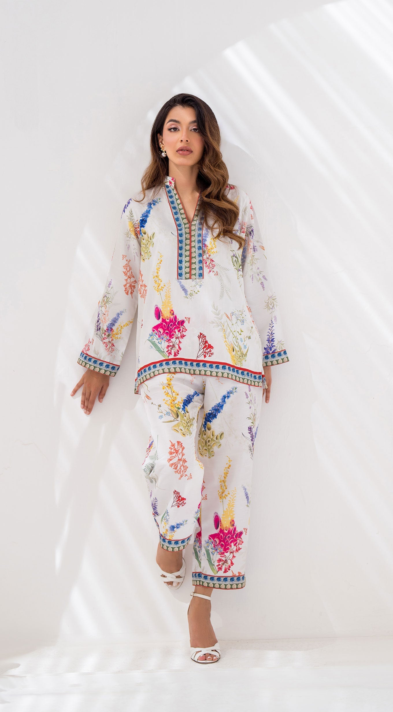 https://cdn.shopify.com/s/files/1/0654/4313/5706/files/31.jpg?v=1716539806