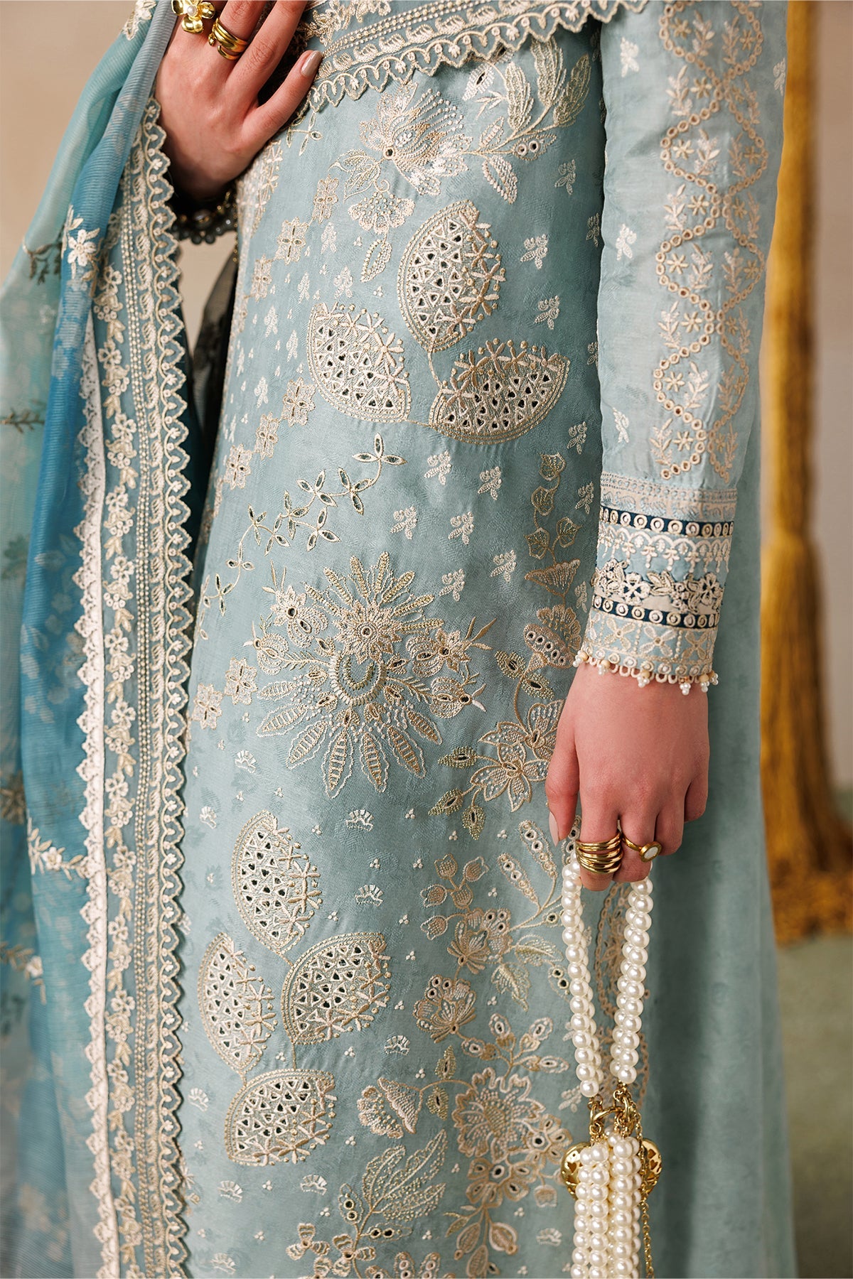 EMBROIDERED LAWN EL26-D01 UNSTITCHED