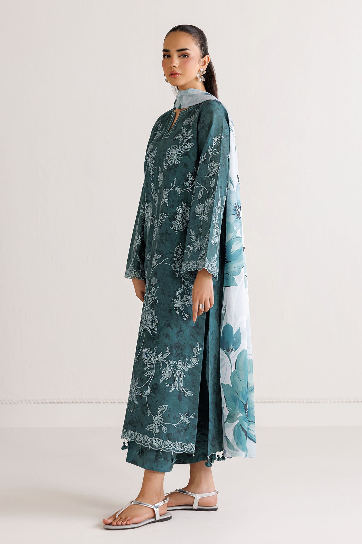 EMBROIDERED LAWN SF-4493
