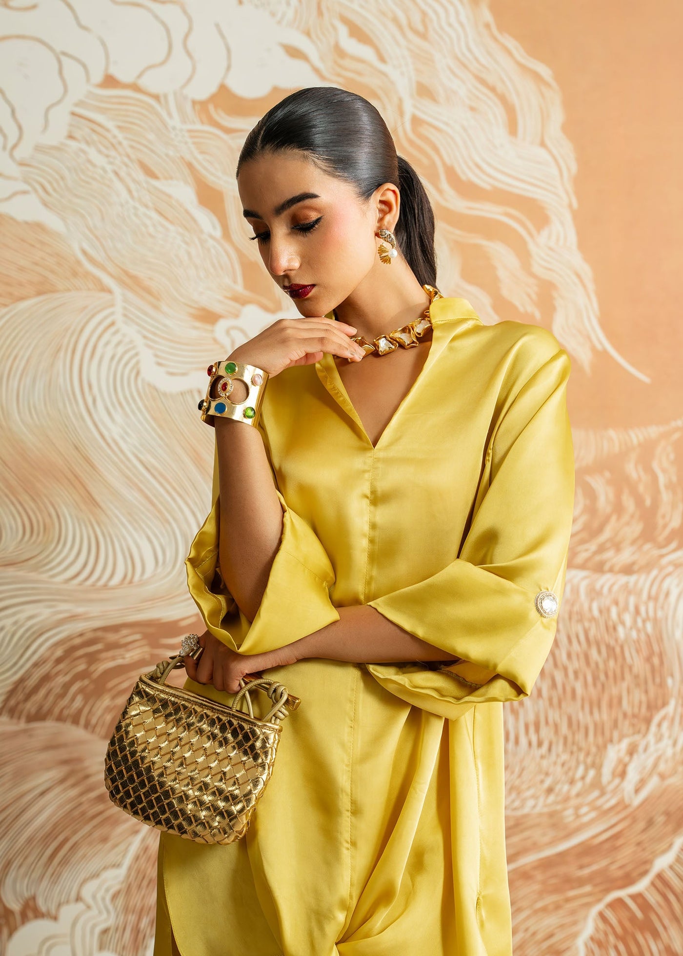 https://cdn.shopify.com/s/files/1/0598/1824/6317/files/34_d921b7c7-3cd5-43d6-8c37-fa87660bd5f7.jpg?v=1776434636