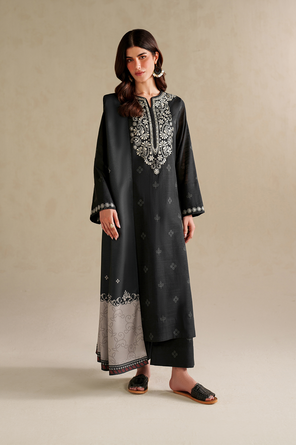 UE-591 Printed Khaddar