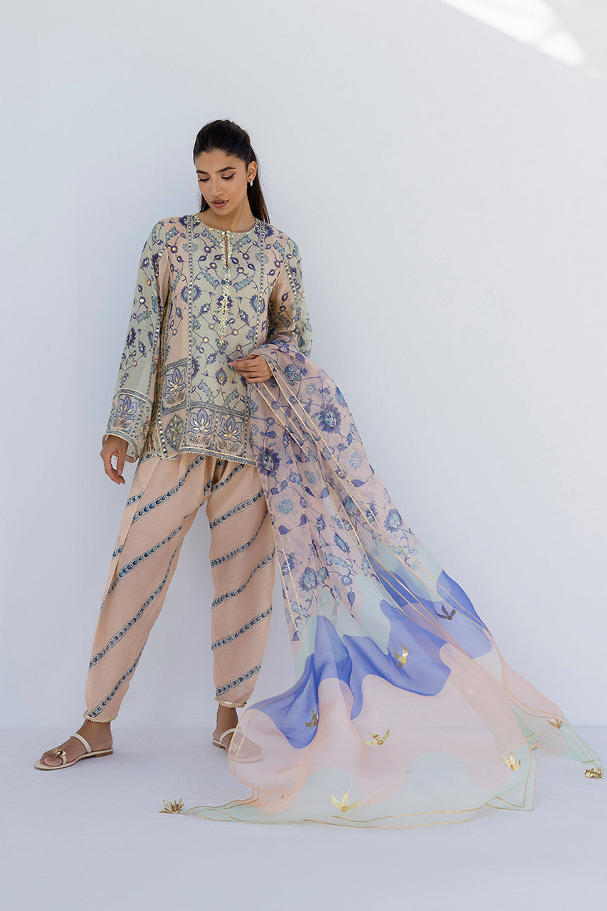 https://cdn.shopify.com/s/files/1/0588/3661/5221/files/35A0007_8bffb442-73b0-4a1e-a2b4-65f2fb59715b.jpg?v=1746172696