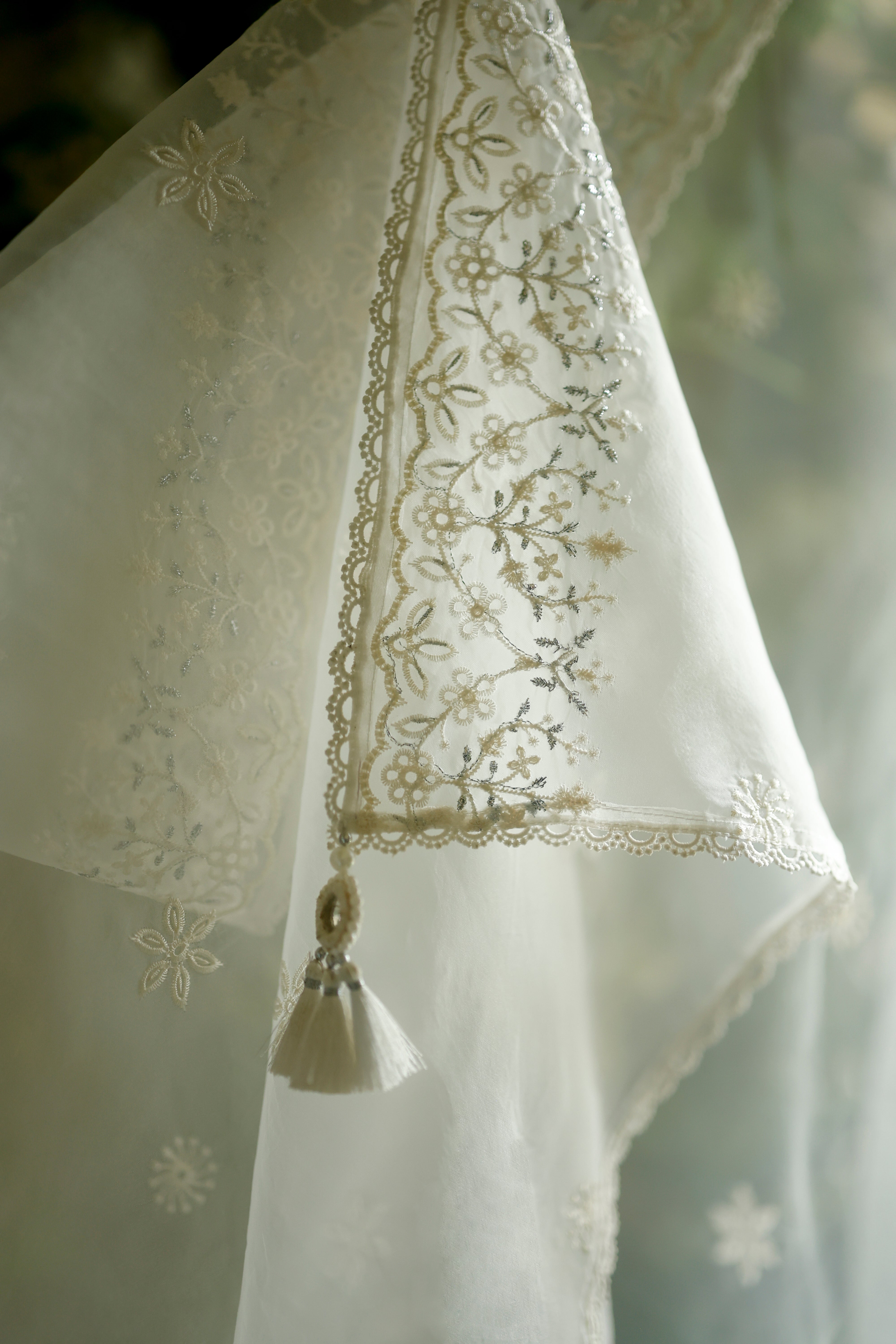 Saadia Dupatta