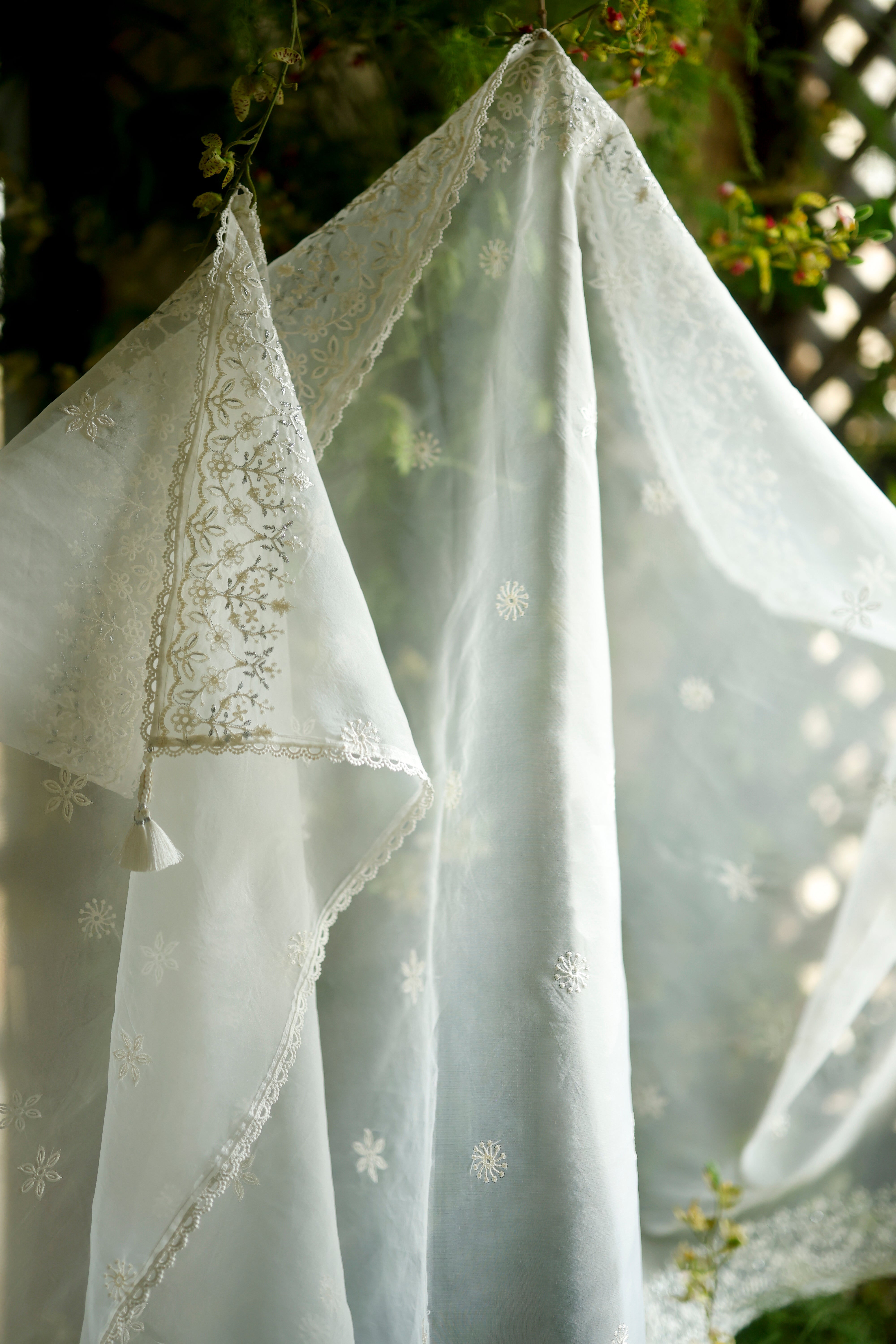 Saadia Dupatta