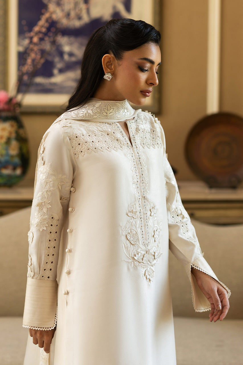 https://cdn.shopify.com/s/files/1/0612/6423/2692/files/35A6166.jpg?v=1769083427